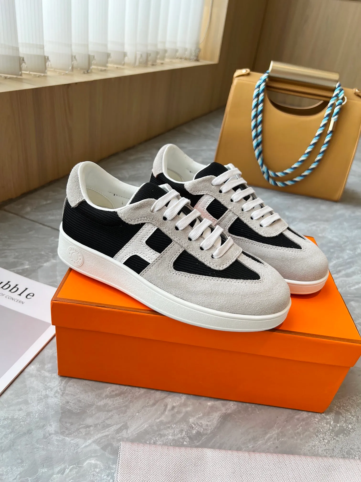 👟👟Ex-factory price 480👟👟 French direct mail HERMES/Hermès flat fashion sports and casual shoes Korean style lace-up mesh lightweight! ! Breathable and comfortable, standard size 35/40 (41 can be customized and will not be returned)